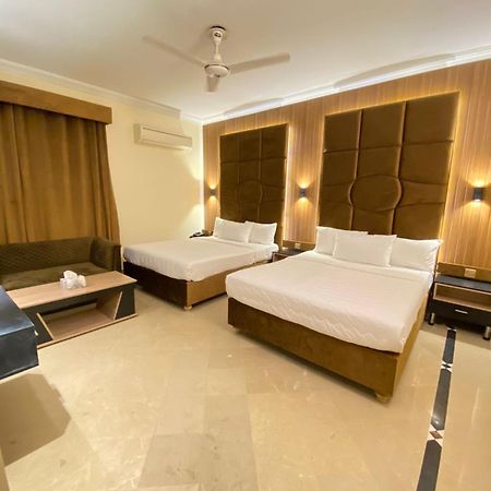 Orbit Residency F-7 Hotel Исламабад Екстериор снимка