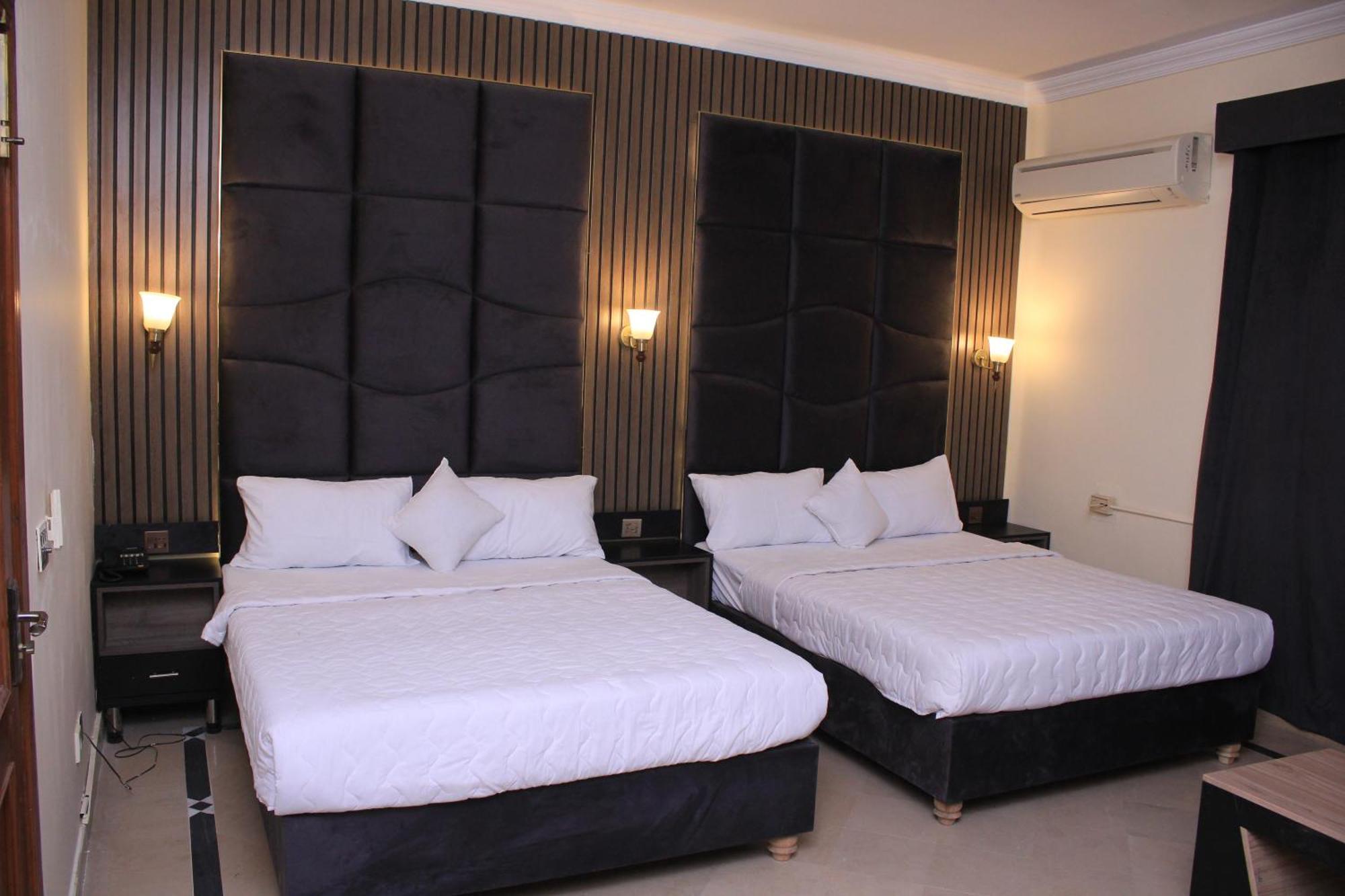 Orbit Residency F-7 Hotel Исламабад Екстериор снимка